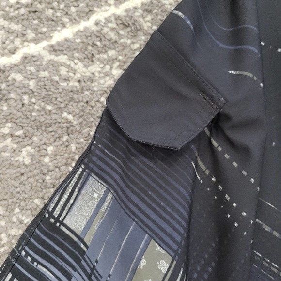 Oakley board shorts - Picture 6 of 8